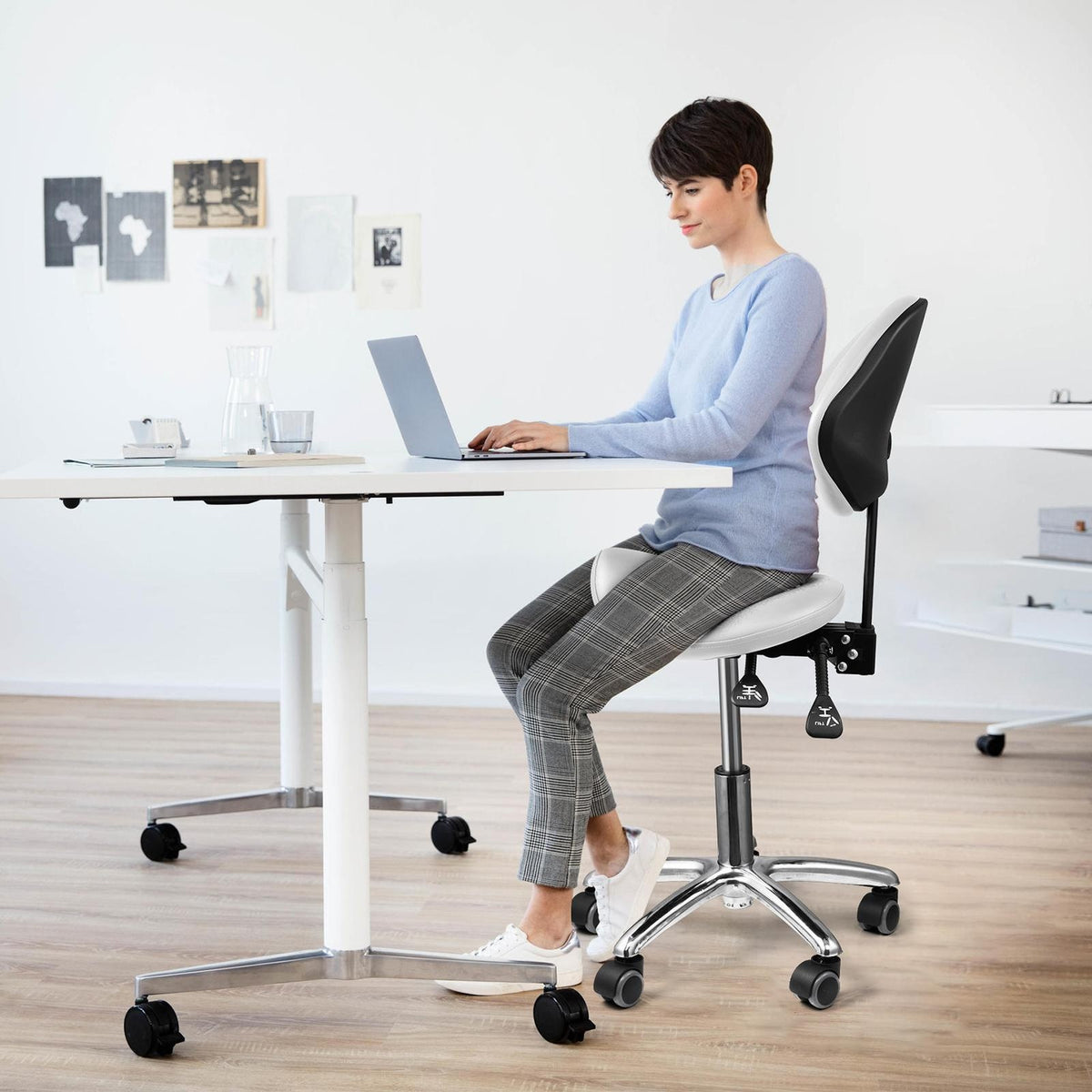 Adjustable Hydraulic Saddle Stool Chair for Salon Spa Tattoo Studio