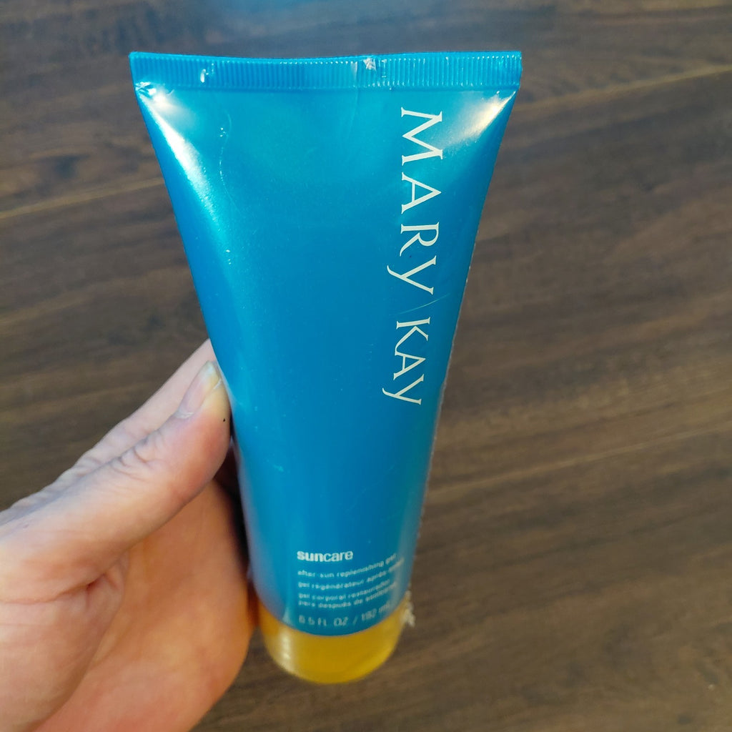 After Sun Replenishing Gel 6.5 Fl Oz - Moisturizing Sun Care for Skin Recovery