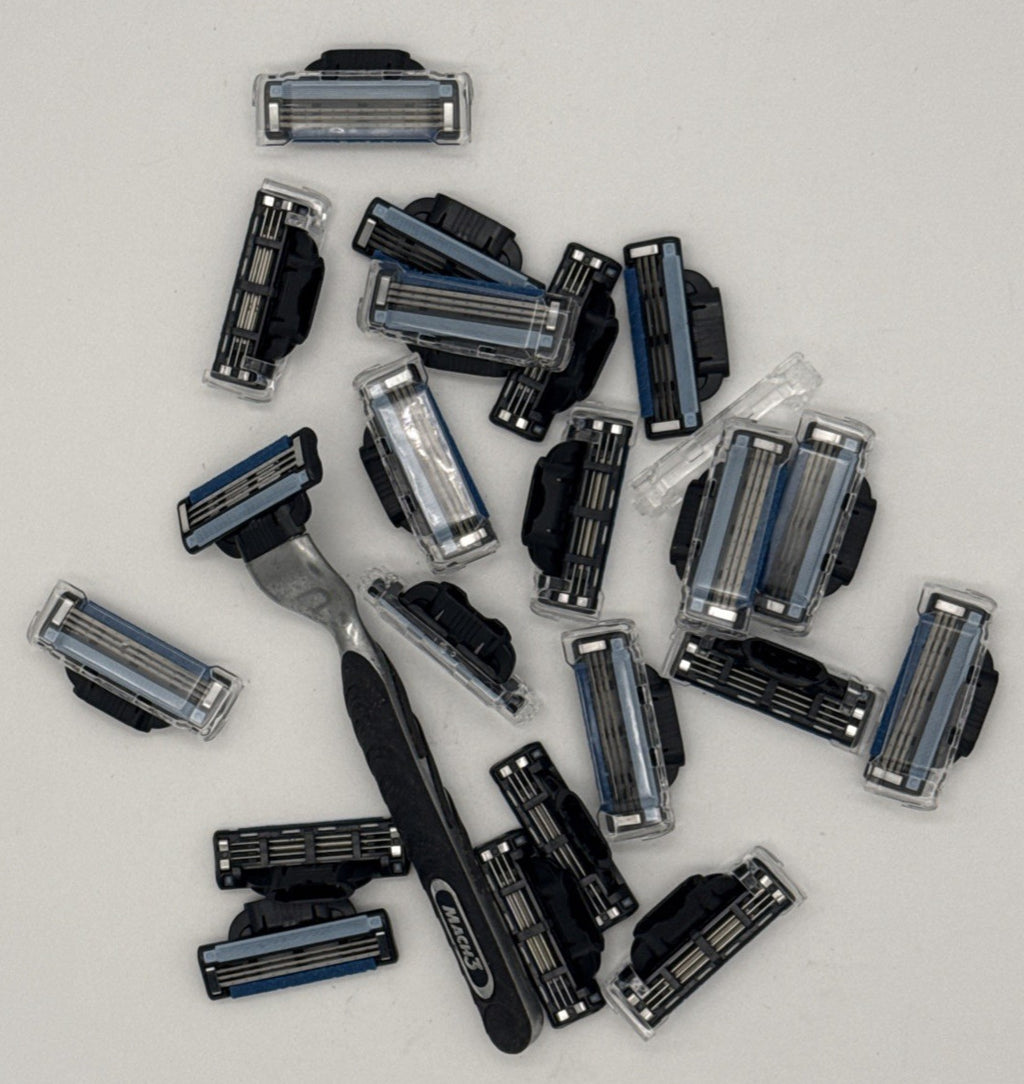 Gillette Mach3 Razor Blade Refills 20 Count - Compatible Handle