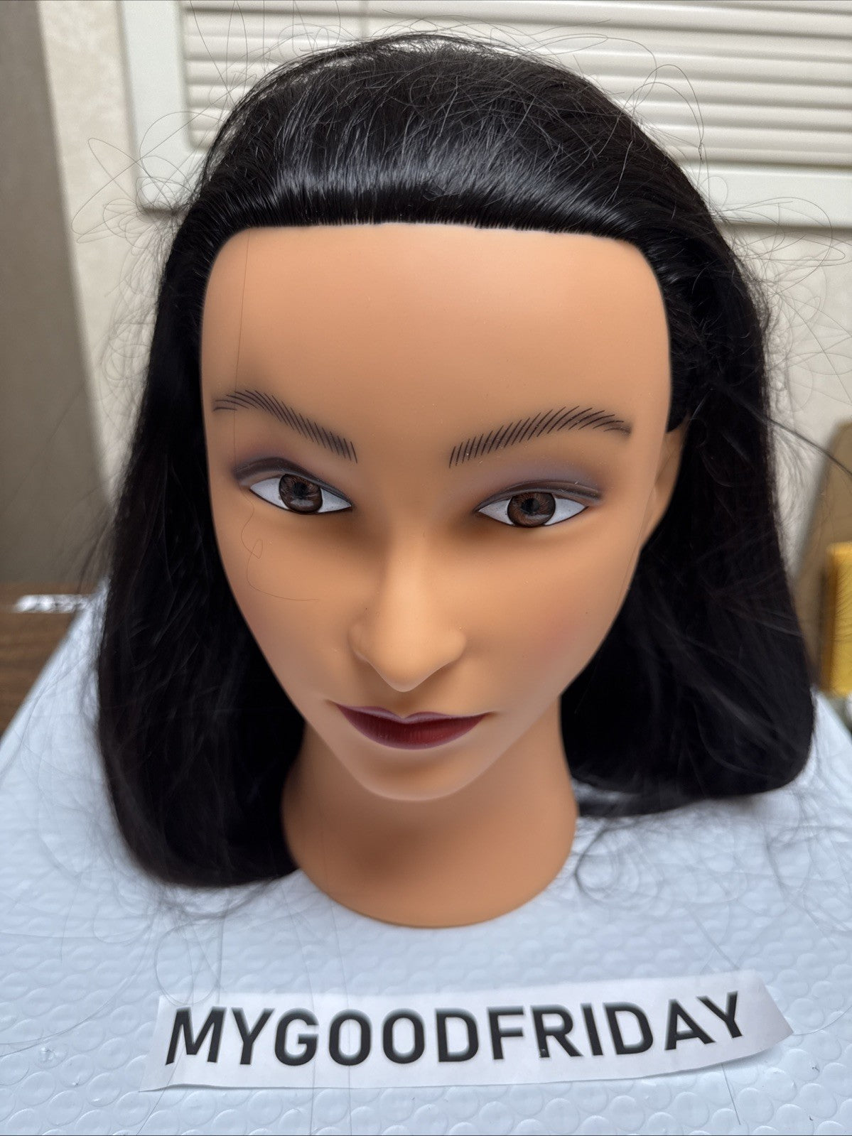 Mannequin Head with Synthetic Hair for Hairdressing Training and Styling Practice