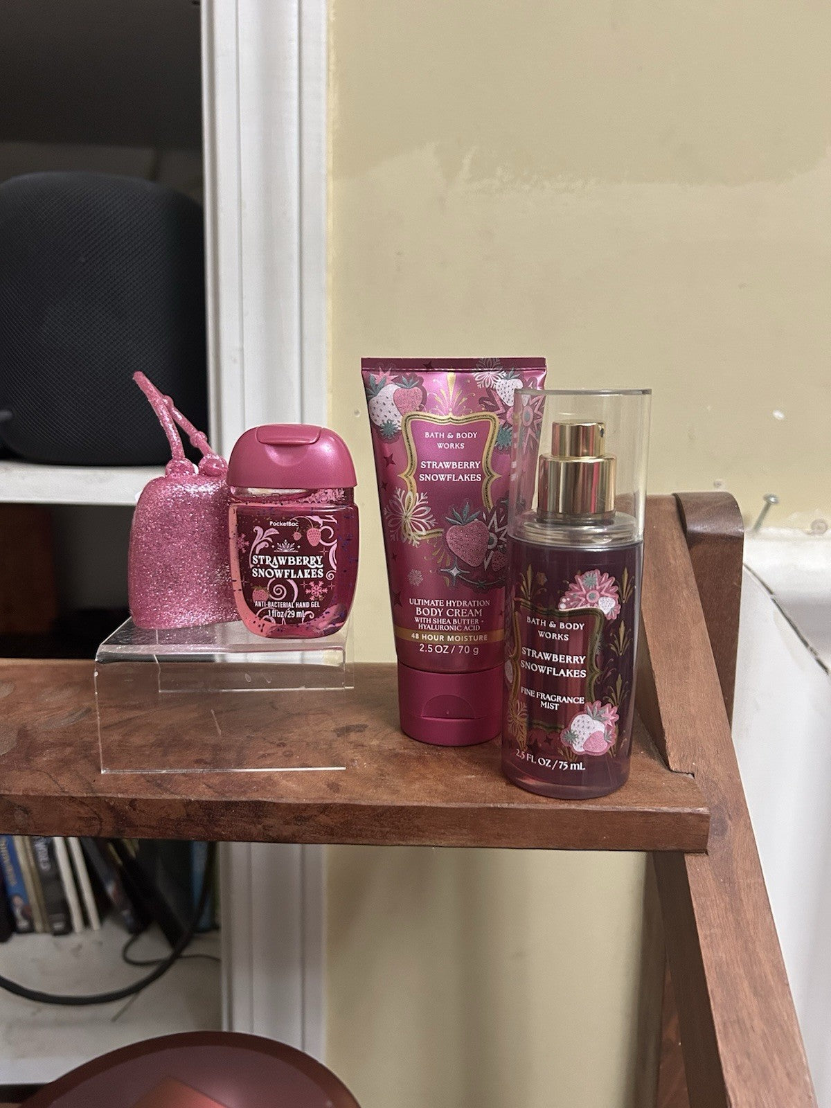Bath & Body Works Strawberry Snowflakes Body Cream, Mist & Sanitizer Set