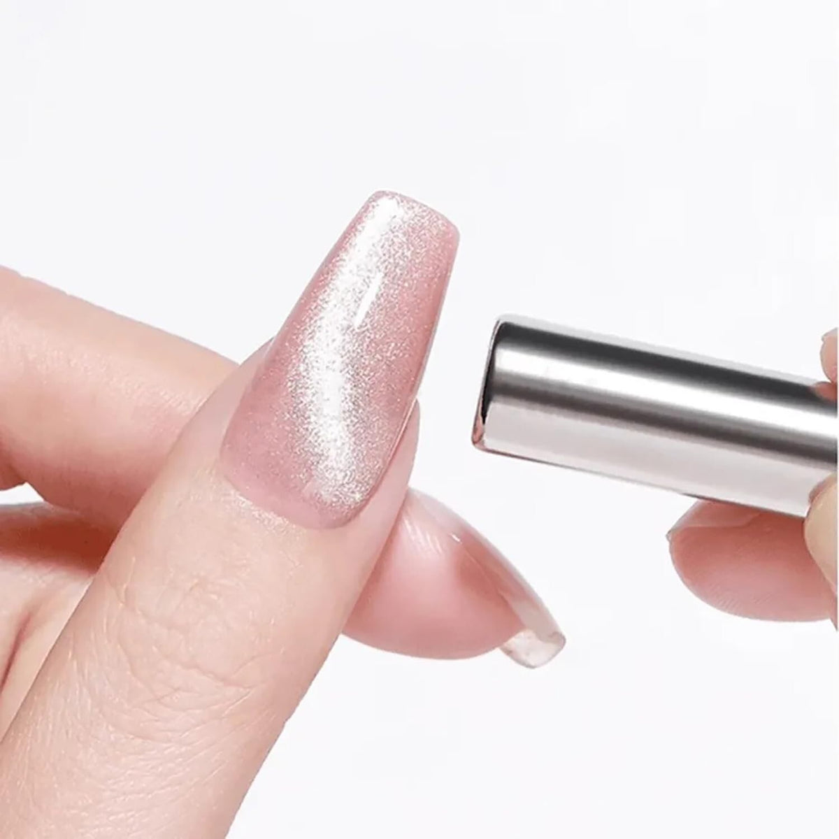 Cylindrical Cat Eye Magnet for Nail Art Gel Polish - DND 9D