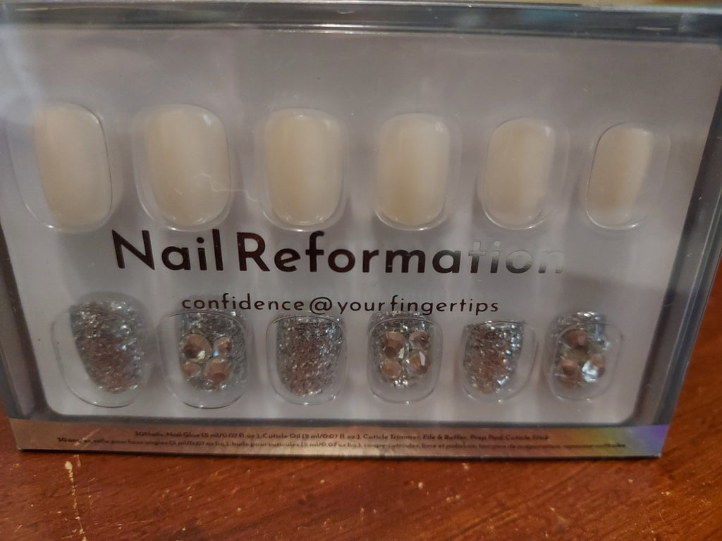 Press On Nail Kit Mercury Rising Short Square Nails - Reformation