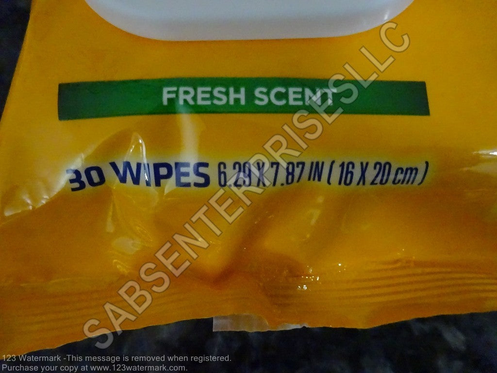 Face and Body Wet Wipes 300 Count - Fresh Scent, Resealable Pack