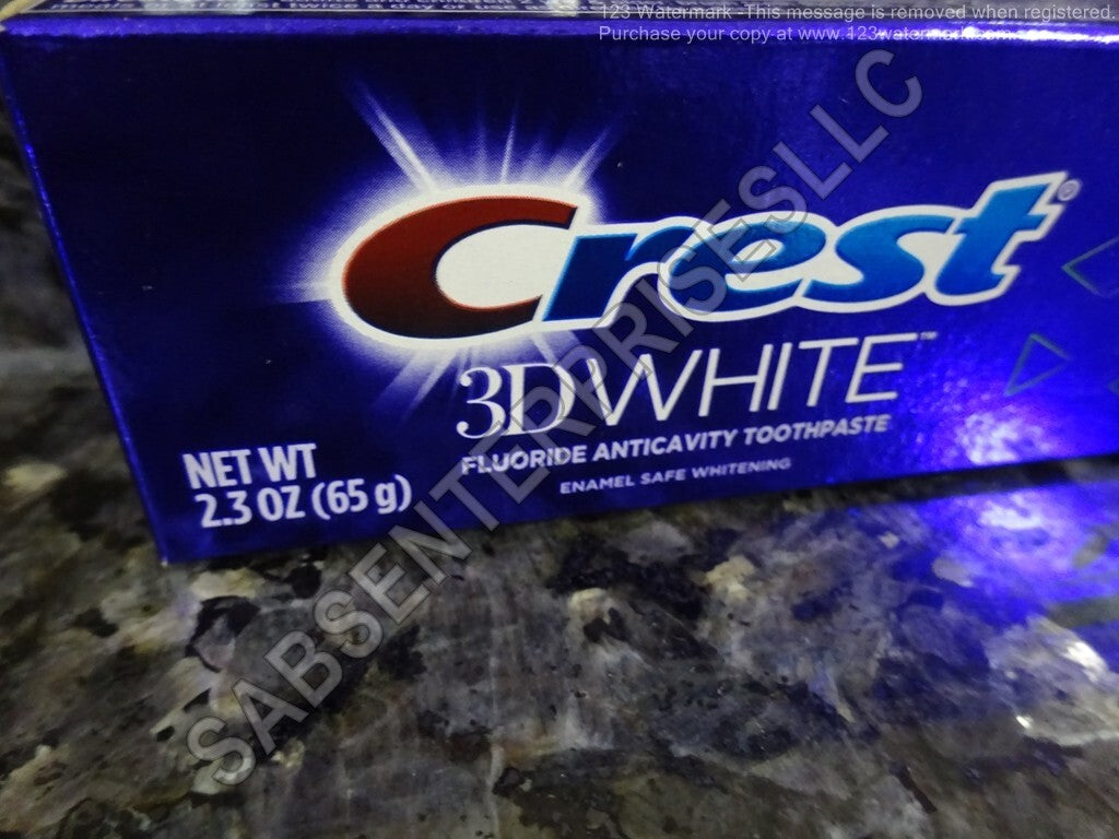 Crest 3D White Stain Eraser Fresh Mint Toothpaste 16 Pack - Whitening Fluoride 2.3 oz