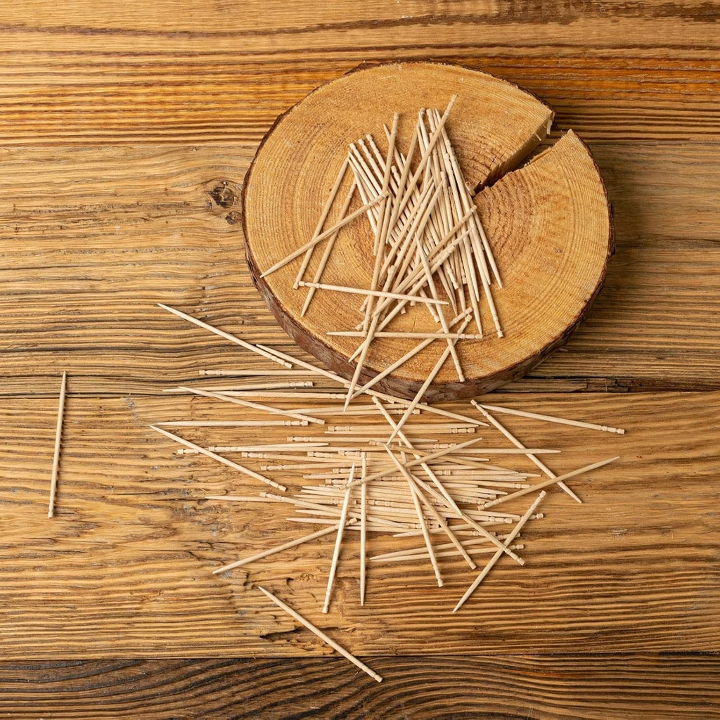 Bulk Cinnamon Flavored Toothpicks - 600 Natural Wooden Picks for Fresh Breath & Oral Care