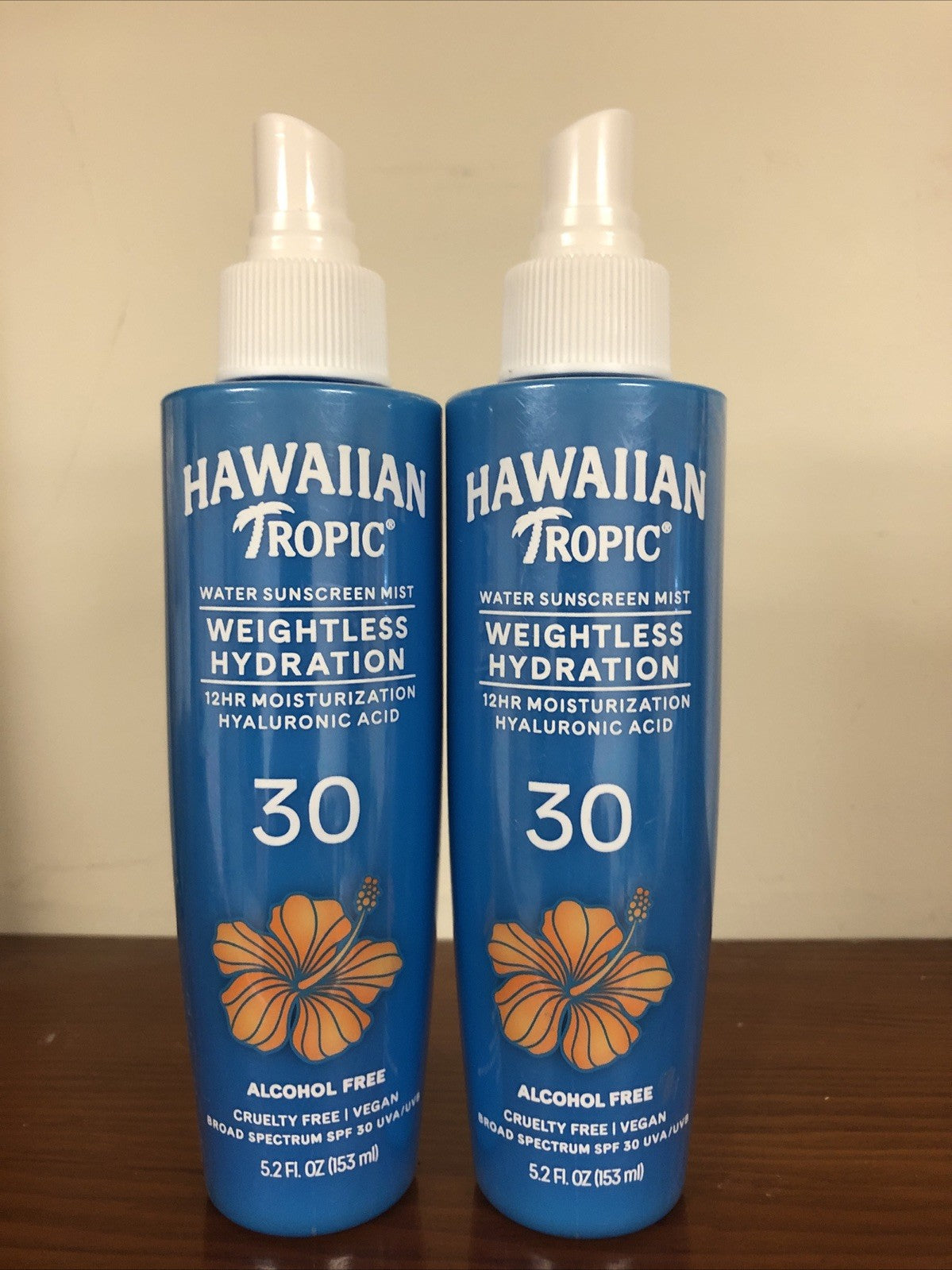 Hawaiian Tropic SPF 30 Water Mist Sunscreen Hydrating Face Spray 2.1 oz