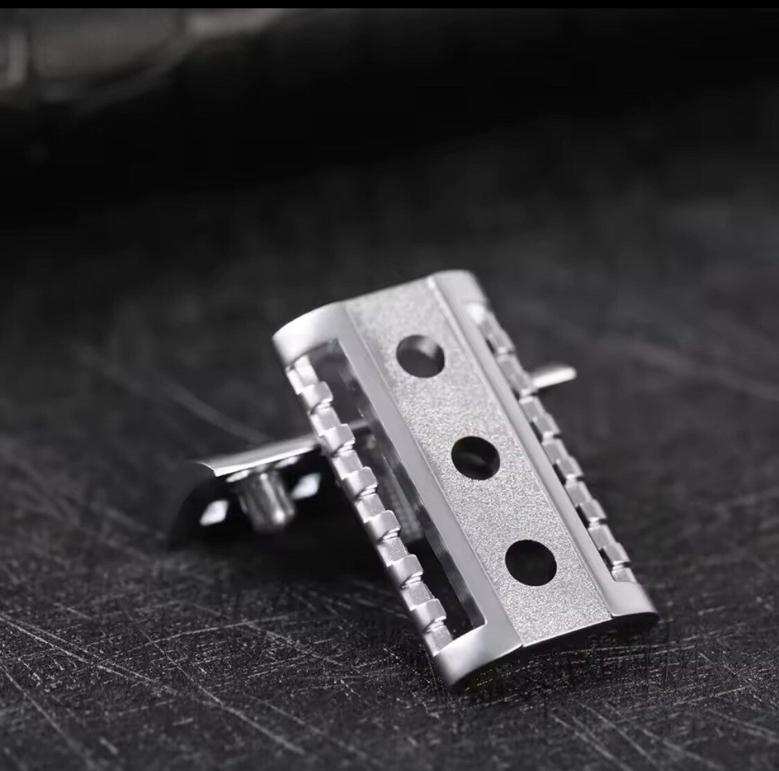 Stainless Steel Double Edge Safety Razor Head for Men - Yaqi Knight Helmet Design