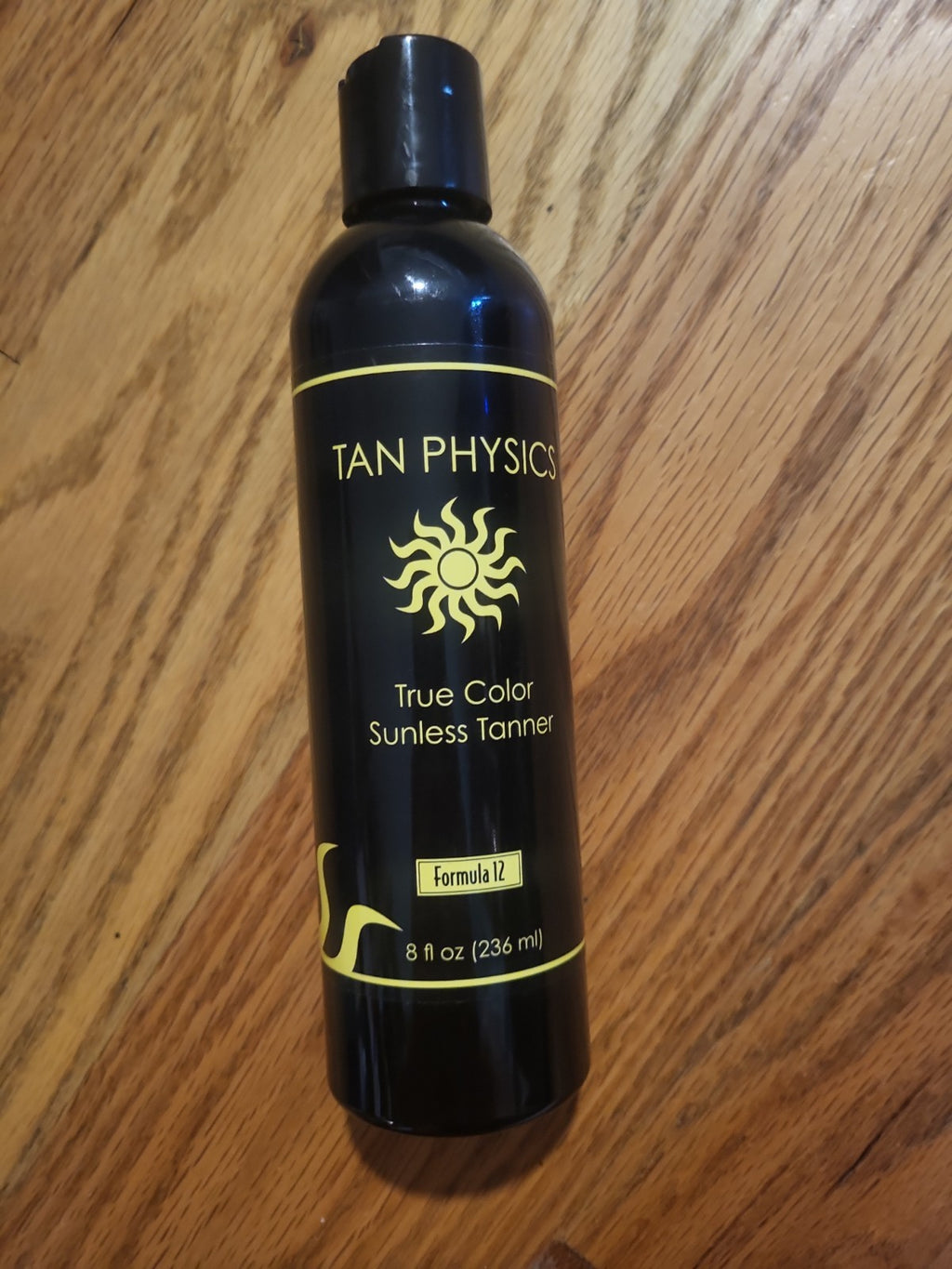 Sunless Tanning Lotion - True Color Self Tanner with 236 mL / 8 oz Sealed Bottle