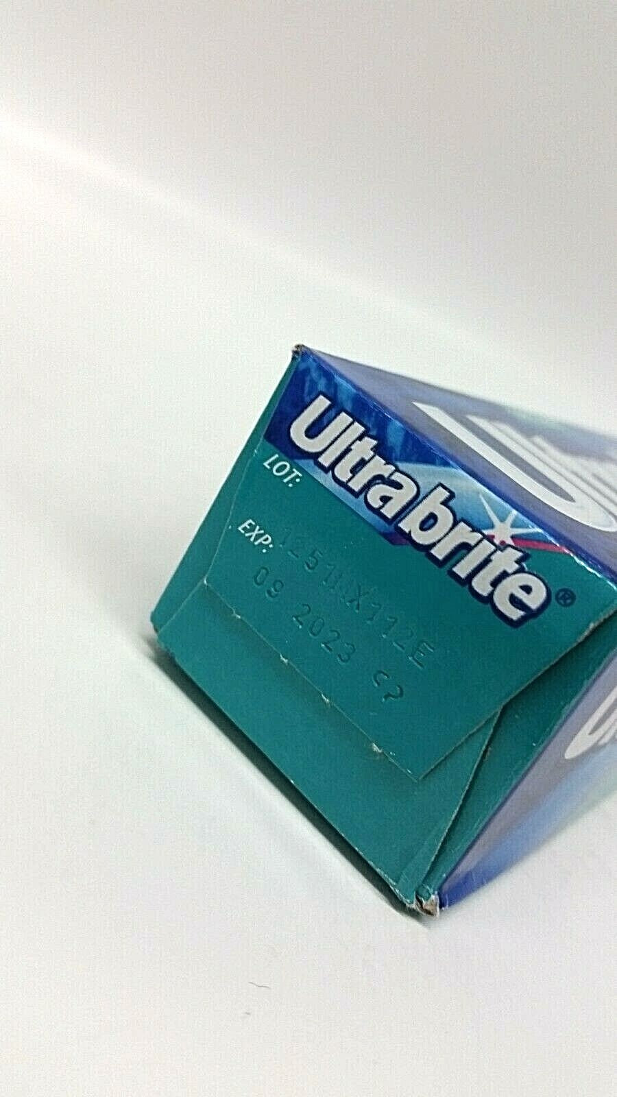 12-Pack Ultra Brite Cool Mint Toothpaste with Baking Soda & Peroxide 4.2oz
