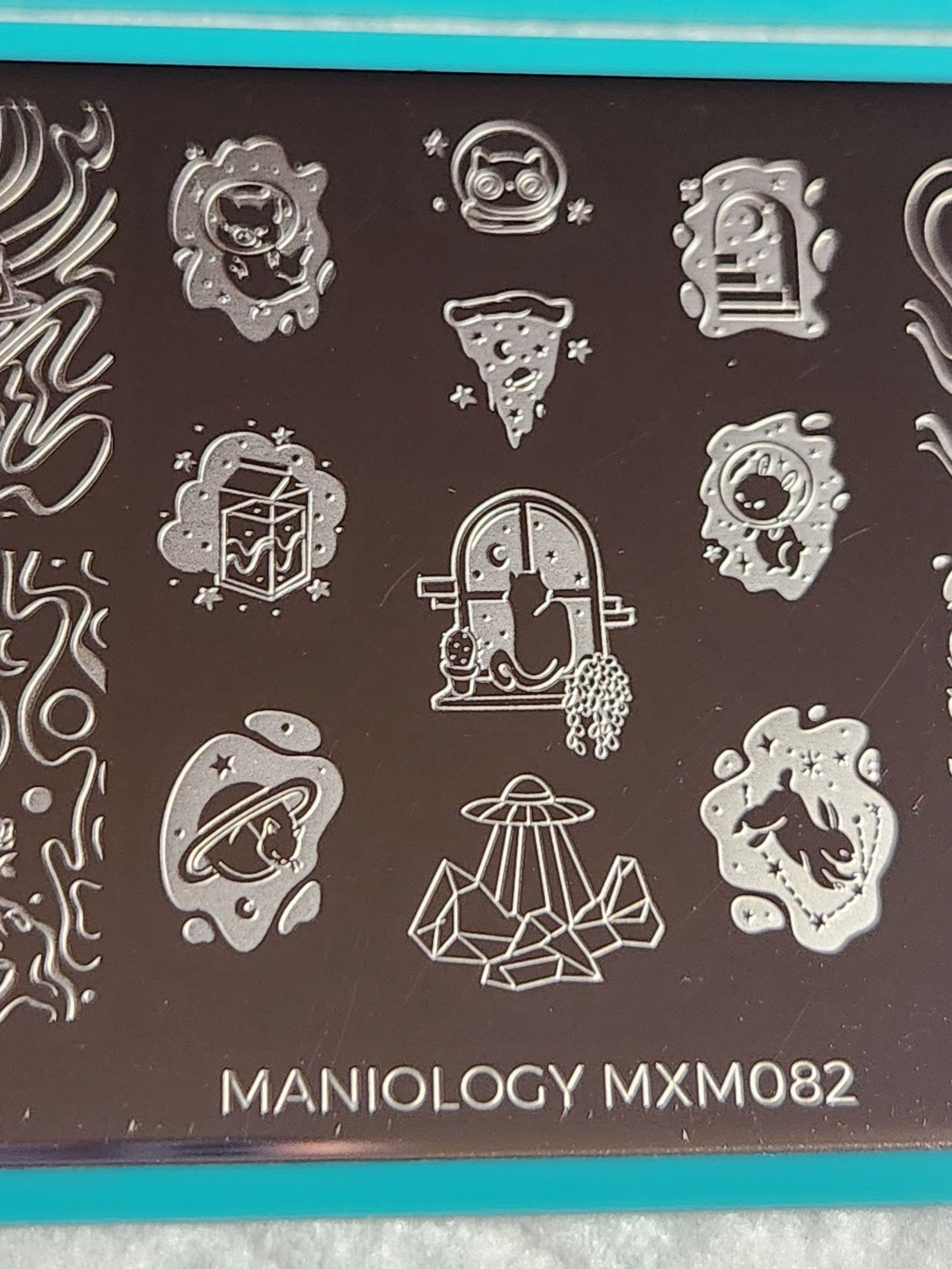 Maniology Nail Stamping Plate Set MXM081 & MXM082 - Nail Art Tools