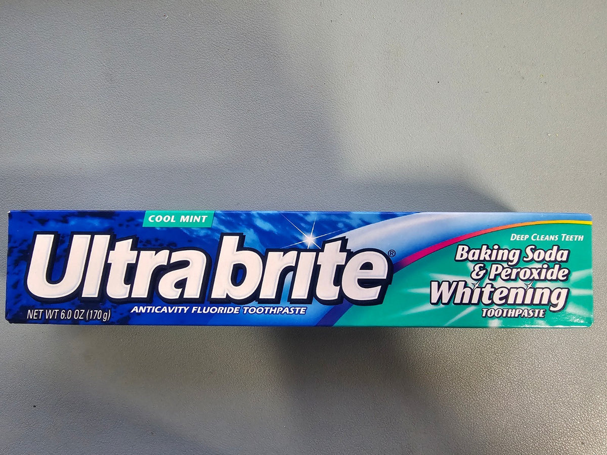 12 Pack Ultra Brite Cool Mint Toothpaste with Baking Soda & Peroxide 6oz